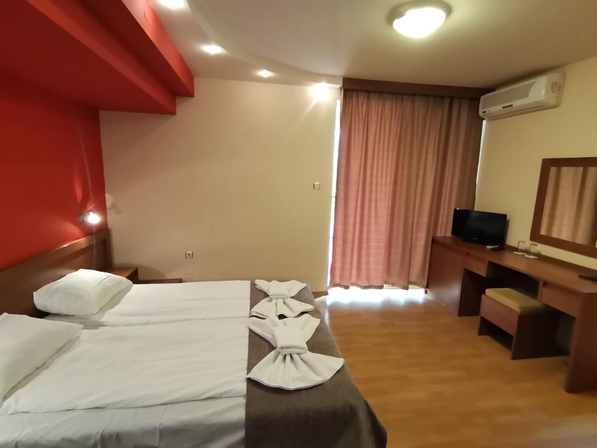 Paris Hotel Balchik Exterior photo